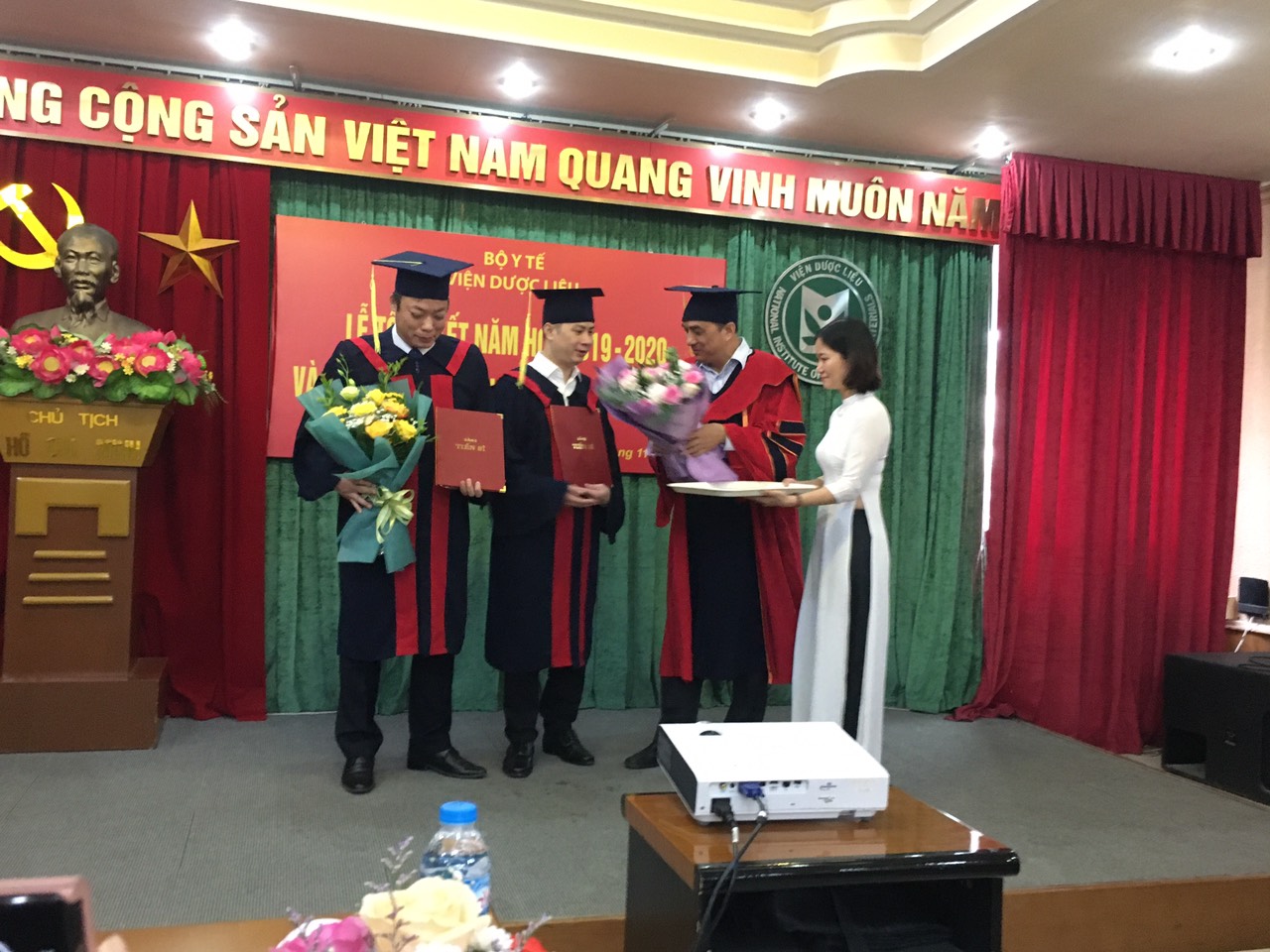 Không có ảnh